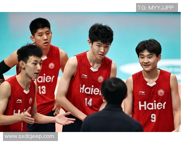 太原理工男篮对决北京大学男篮激战正酣精彩瞬间不容错过